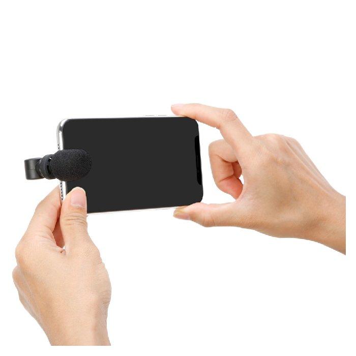 ميكروفون سمارت مايك دي ميني مكثف متعدد الاتجاهات صغير الحجم للغاية من سارامونيك مع محول لايتننج - أسود