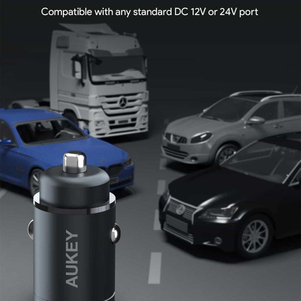 شاحن سيارة من أوكي بمنفذين يو اس بي - سي بقوة 30 واط يو اس بي - سي