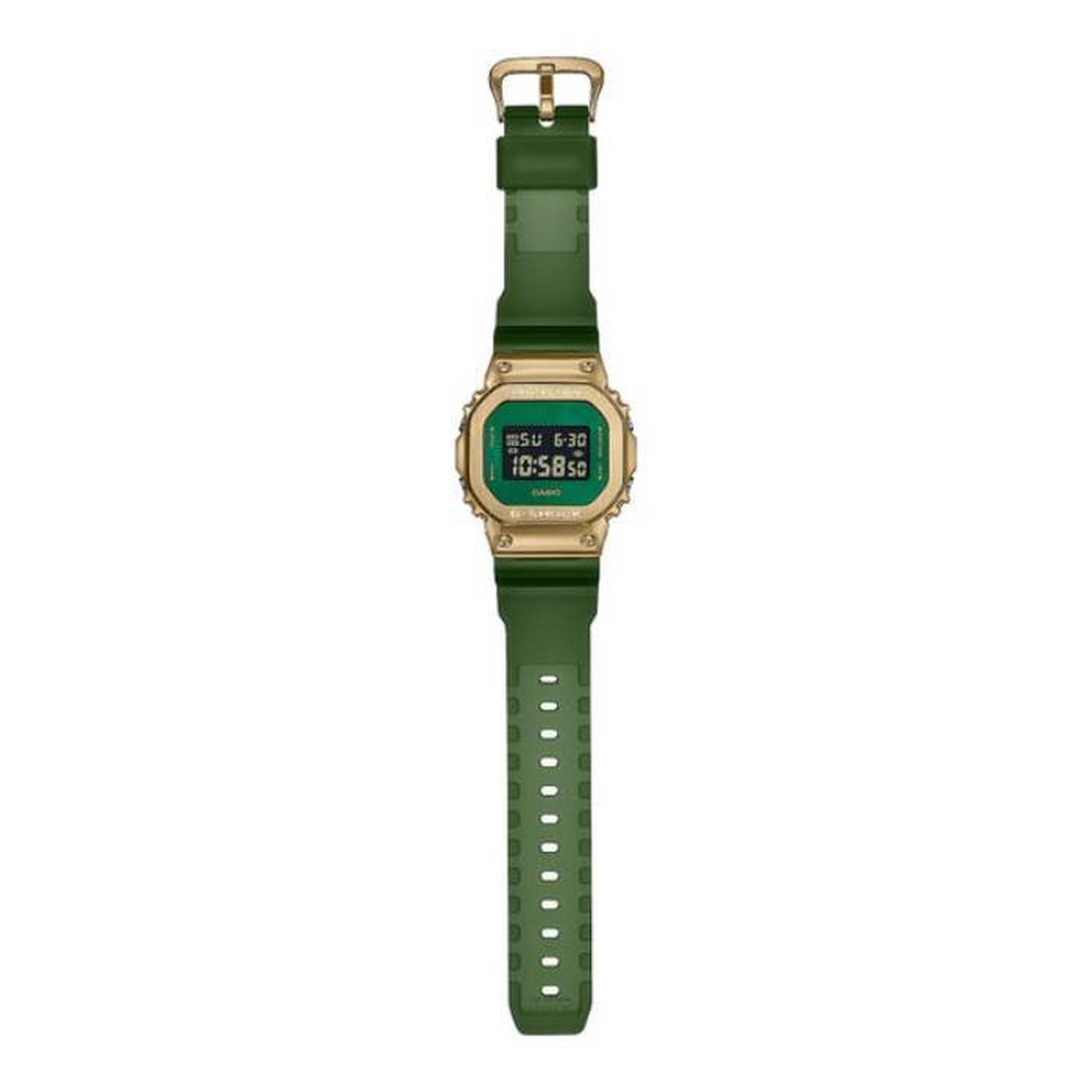Casio G-shock Youth Watch Unisex, Digital, 49 MM, GM-5600CL-3DR – Green