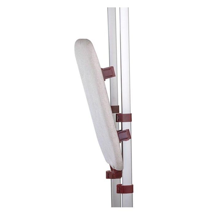 كواية بخار عمودية بسعة 2 لتر من بلاك اند ديكر، بقوة 2400 واط، GSTD2450-B5 - أحمر داكن