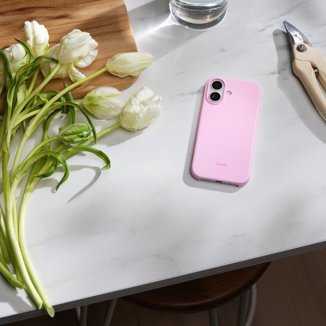 Apple Beats iPhone 17 Case with MagSafe and Camera Control — Pebble Pink MGK44LL/A