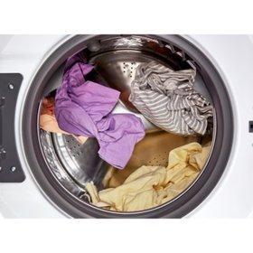 Advanced Fabric Care with 6th Sense Technology