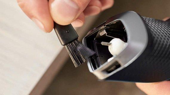 Detachable head for easy cleaning