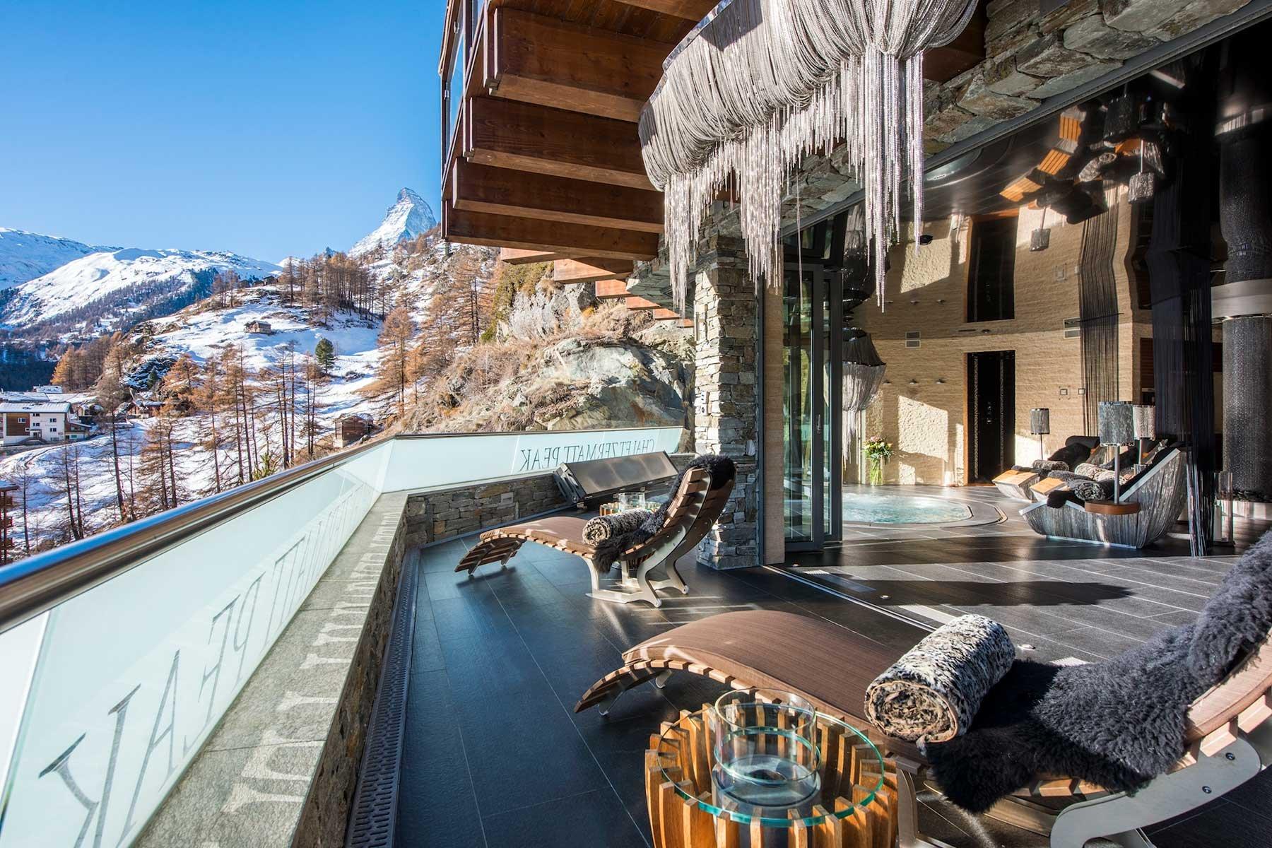Chalet Zermatt Peak als bestes Schweizer sowie weltbestes Ski Chalet 2023 ausgezeichnet