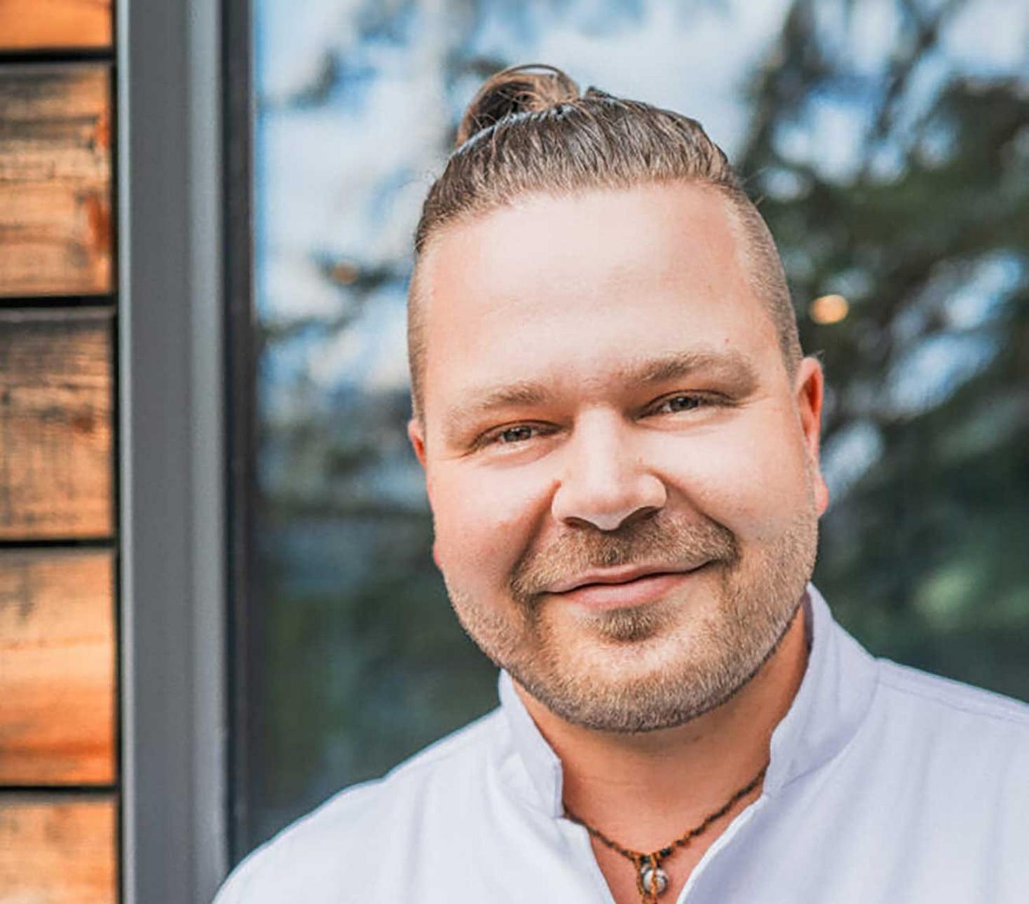 GaultMillau names chef André Kneubühler as “Discovery of the Year”