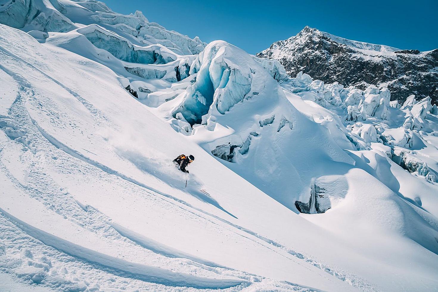 Heliskiing