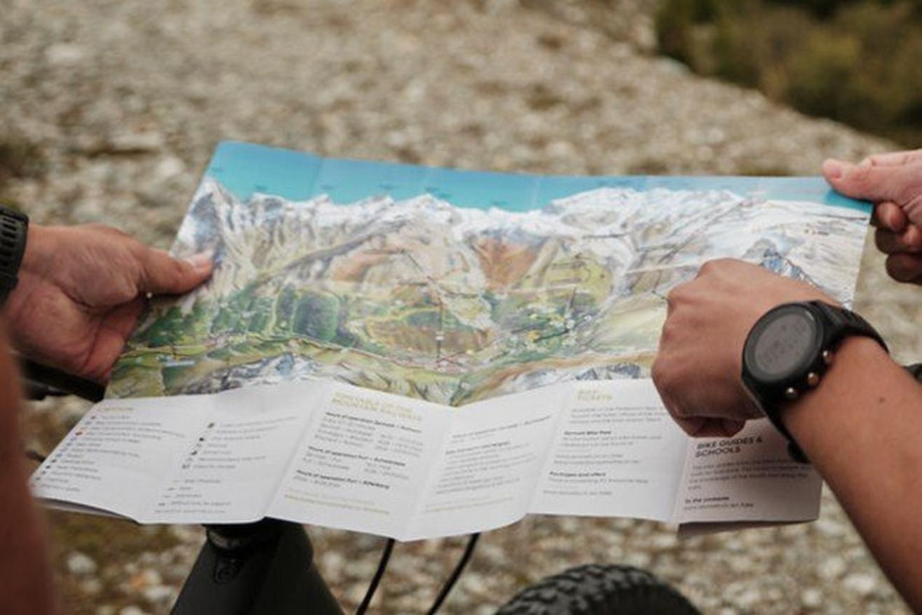 Maps & Guides