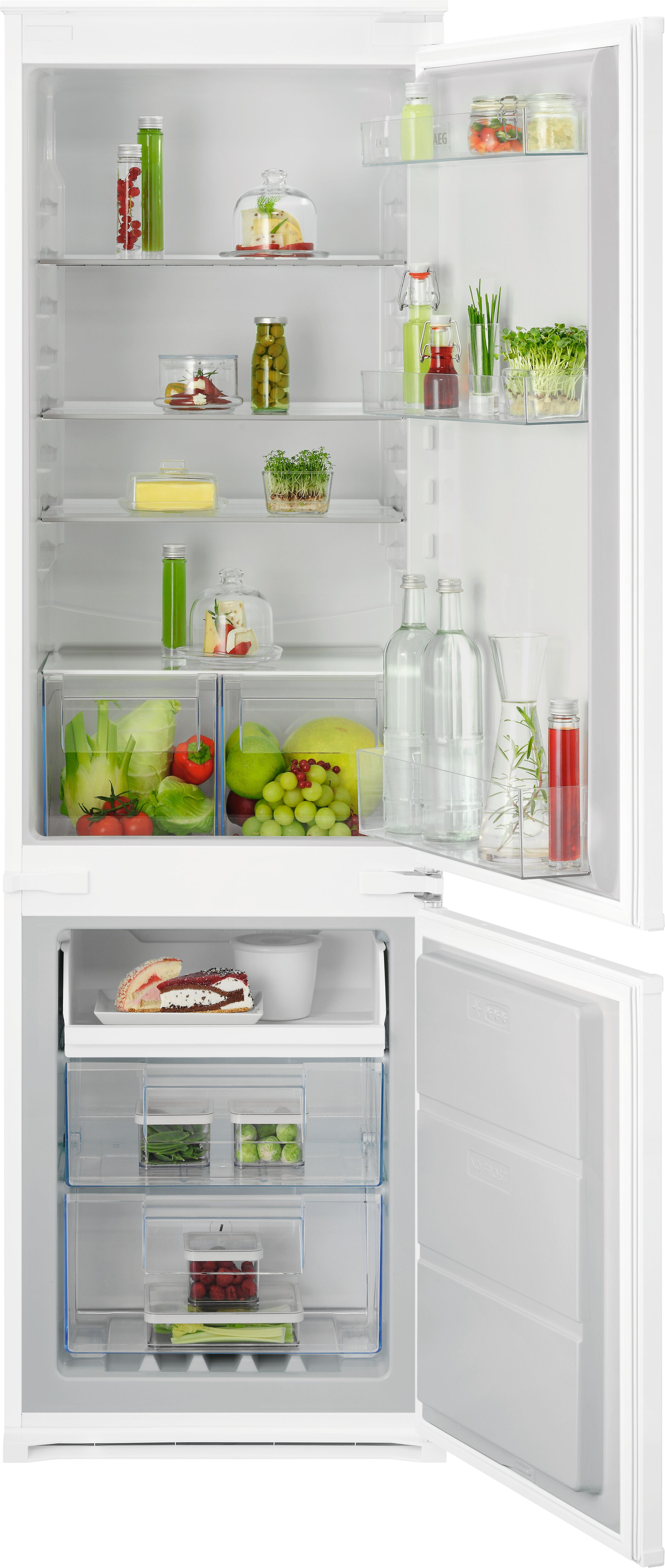AEG Exclusiv Line NSC7N18ZES 54.6cm 70/30 Built In Frost Free Fridge Freezer