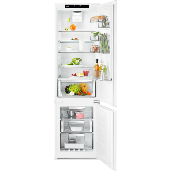 AEG SCE819E5TS 56cm 70/30 Integrated Fridge Freezer