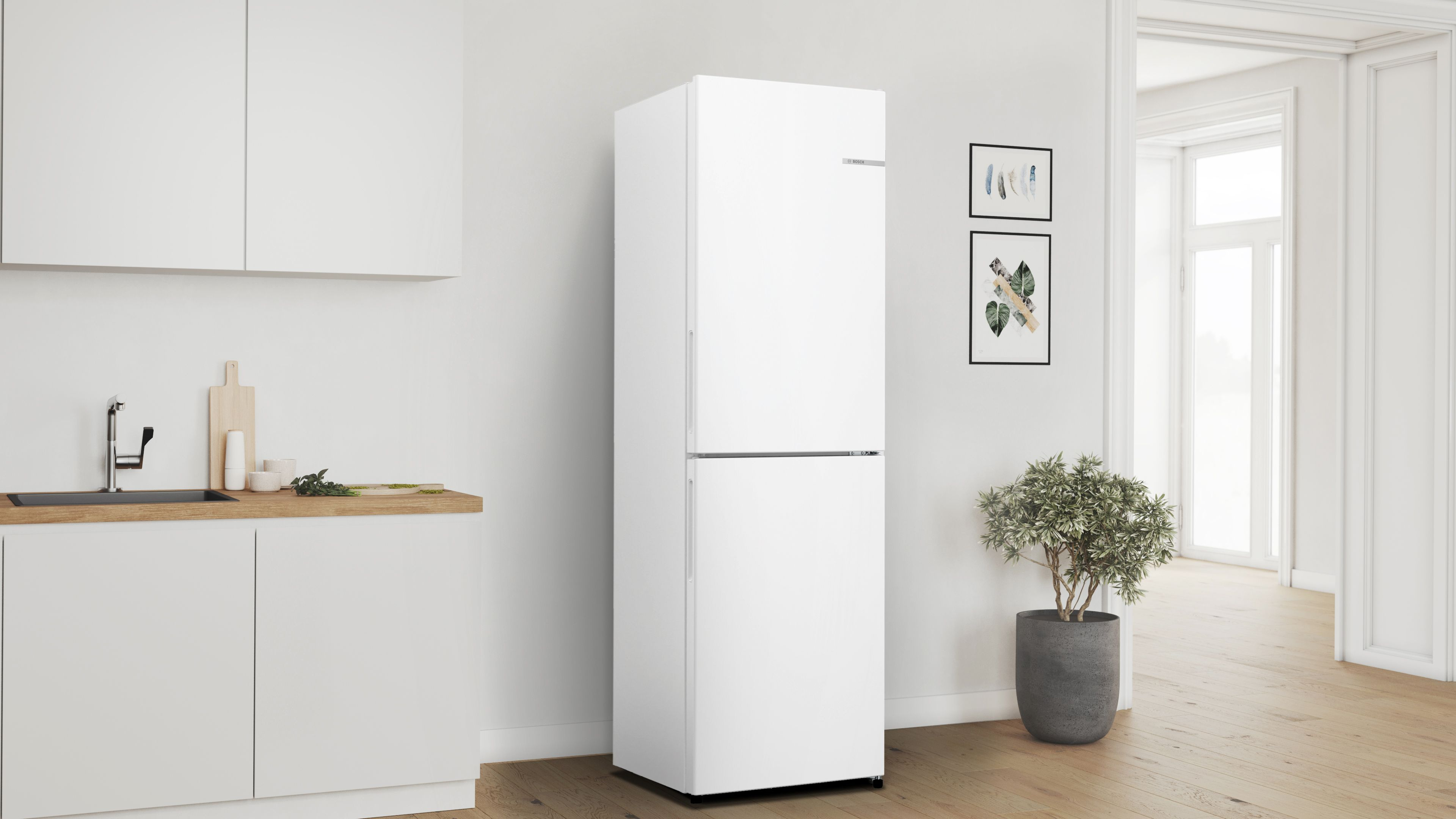 Bosch KGN27NWEAG 55cm 50/50 Frost Free Fridge Freezer - White