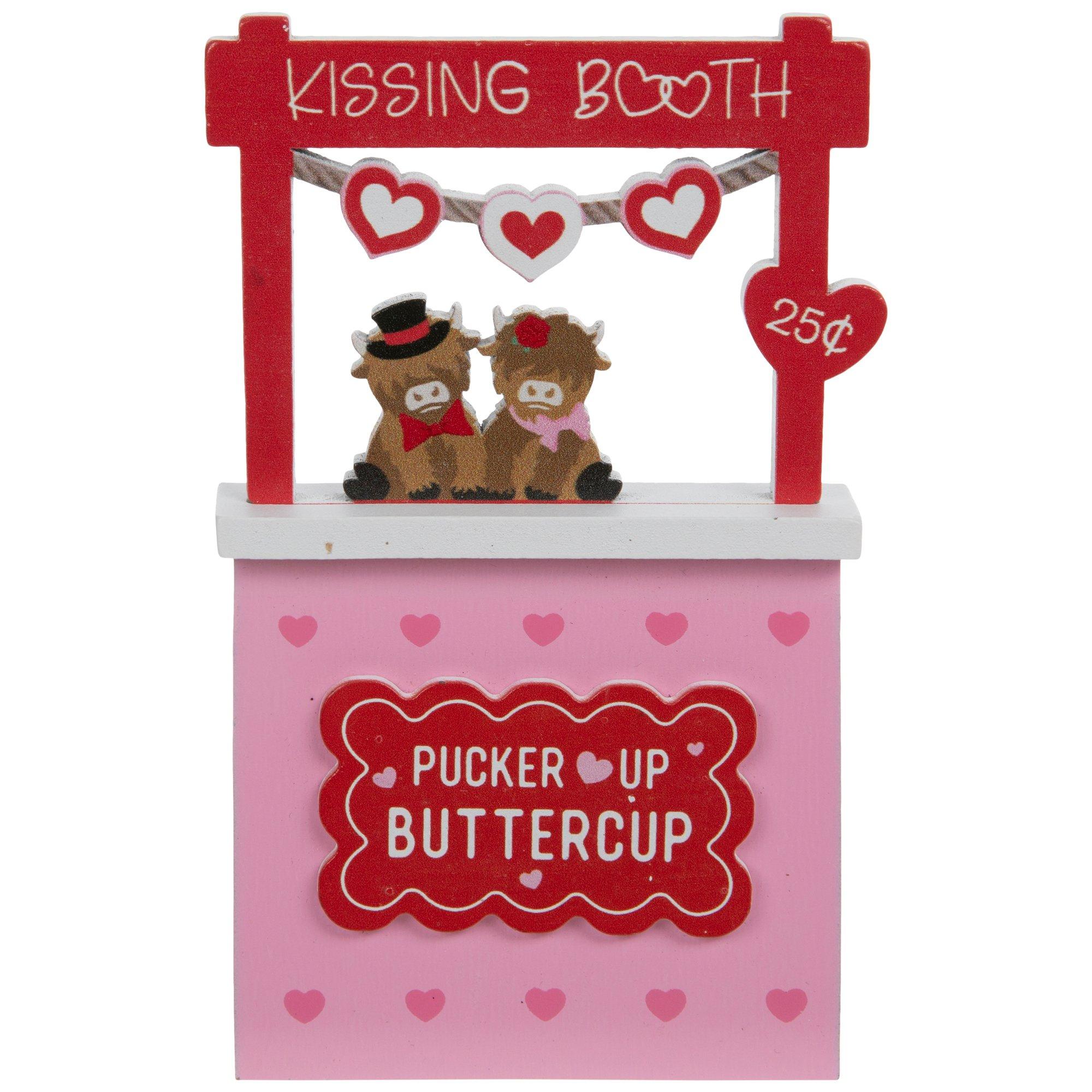 Highland Cow Wood Kissing Booth | Hobby Lobby | 105627989