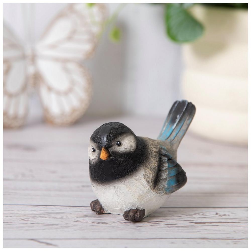 Gray & Blue Chickadee Looking Down | Hobby Lobby | 106020192