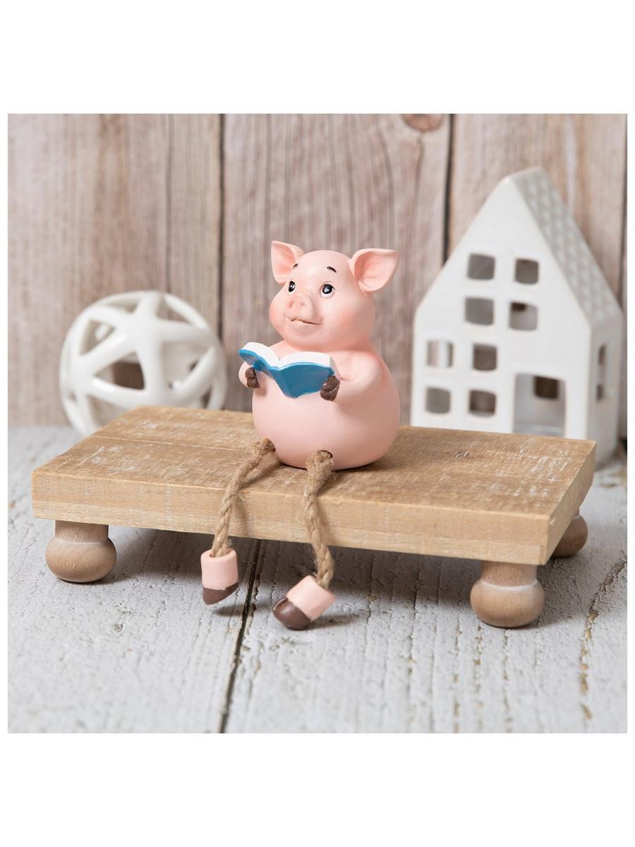Reading Pig Shelf Sitter | Hobby Lobby | 106389134