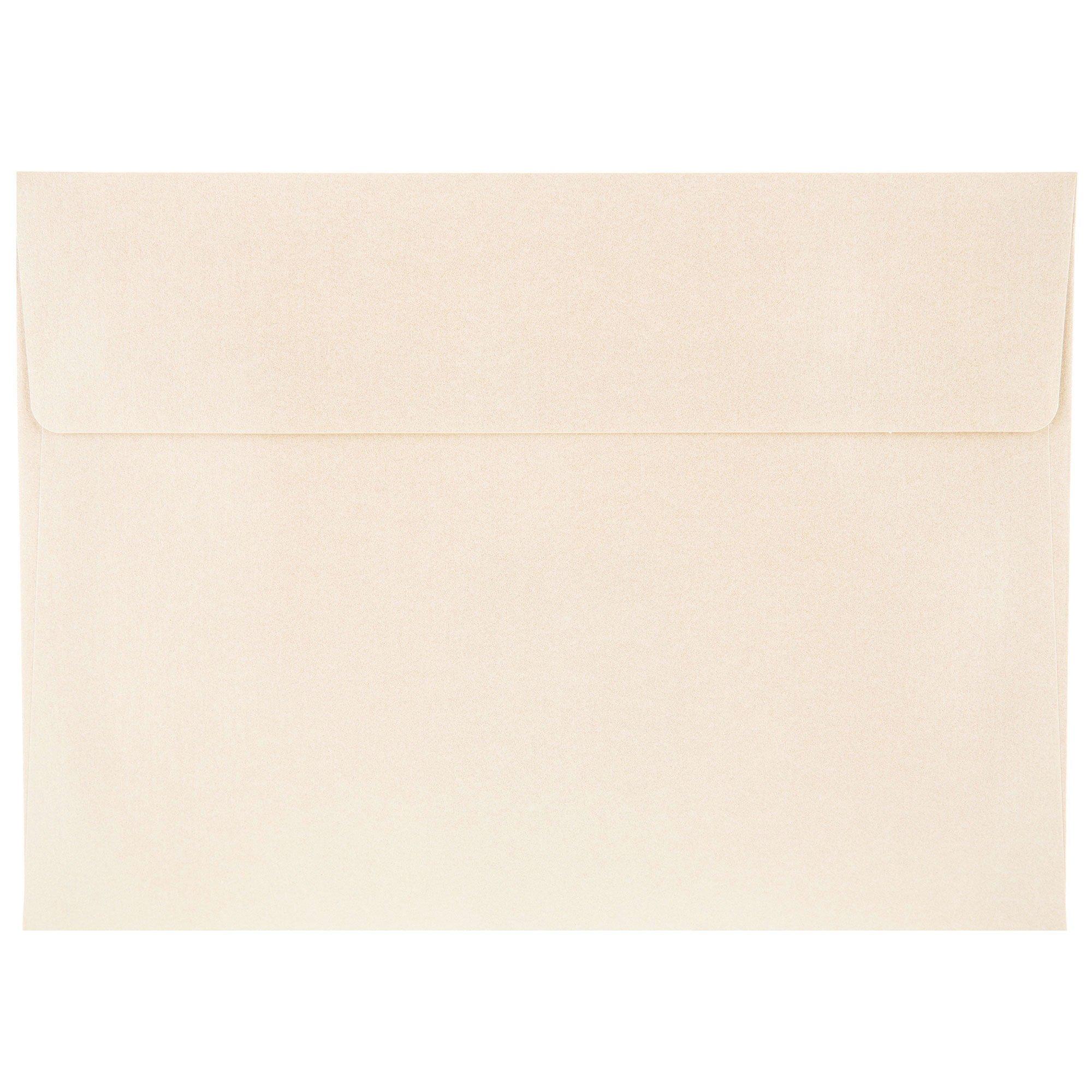 Envelope-with-gold-wings color full-size hyper-realistic on Craiyon