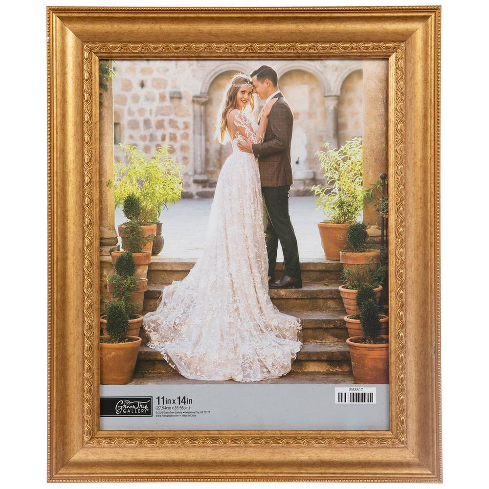 Etched Scoop Wall Frame