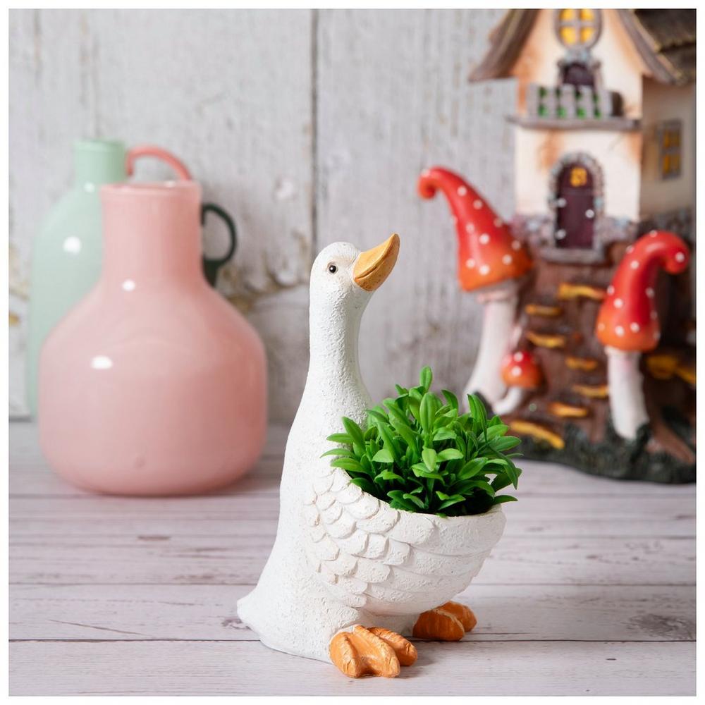 * vintage pot ୨୧ * 蒼い鳥の mini テリーヌポット White Duck Holding Greenery | Hobby Lobby | 206387179