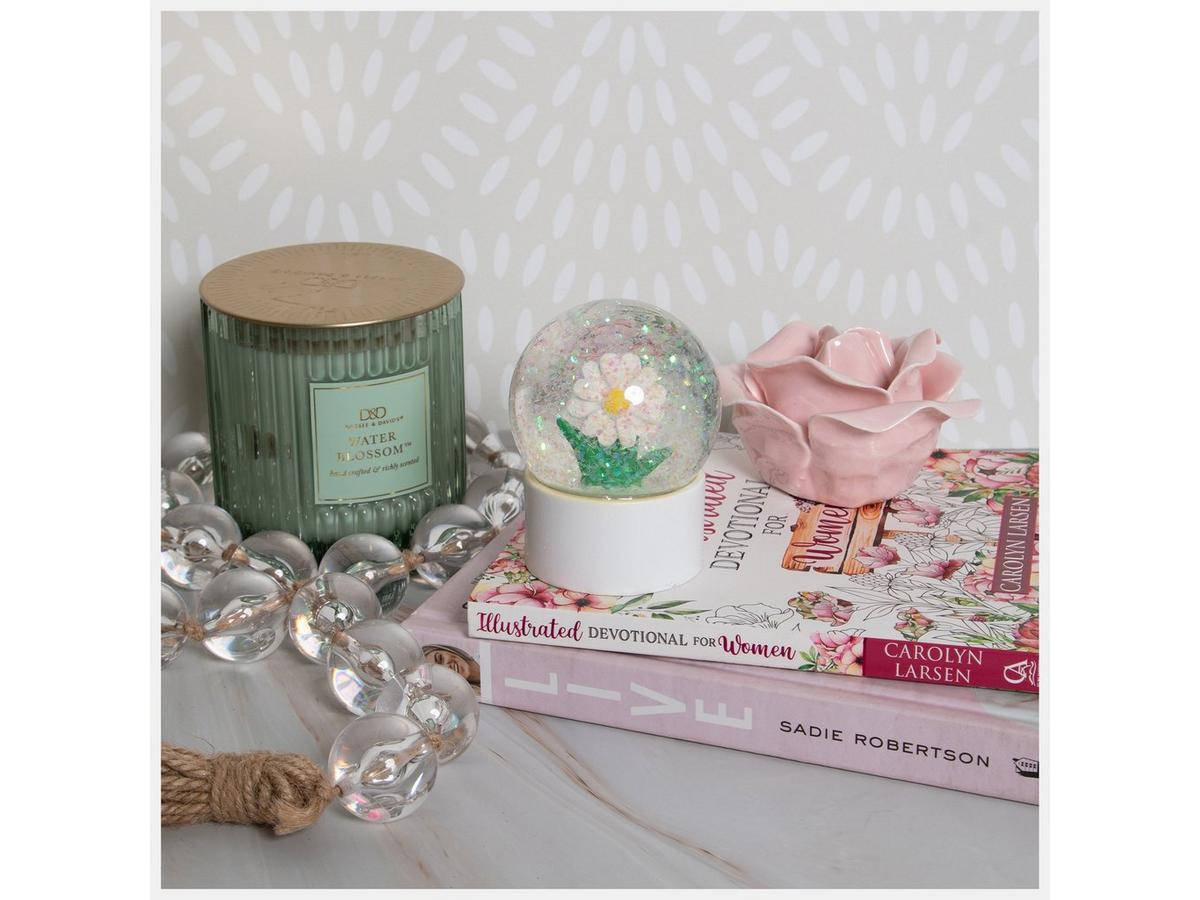 Mini Daisy Snow Globe | Hobby Lobby | 2292738