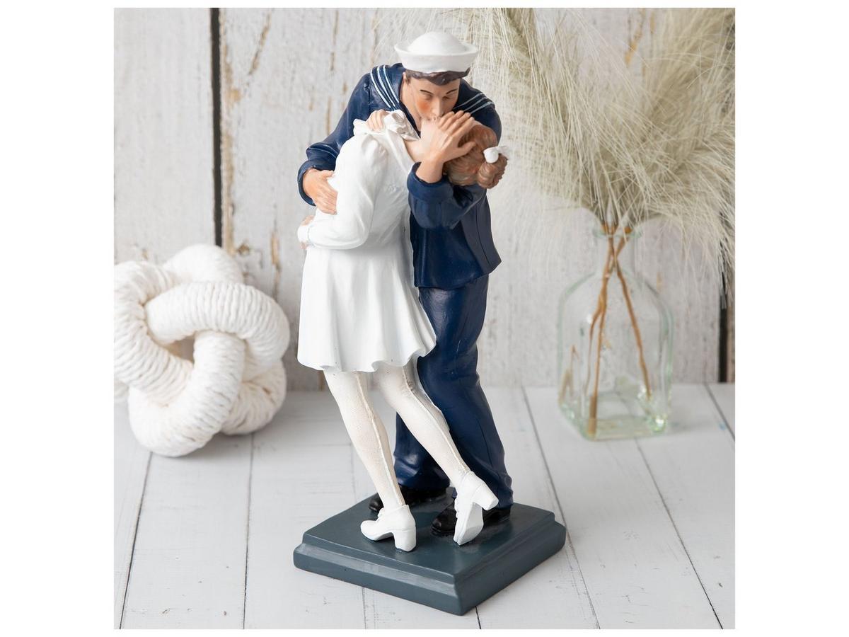V-J Day Kiss Figurine | Hobby Lobby | 2428449