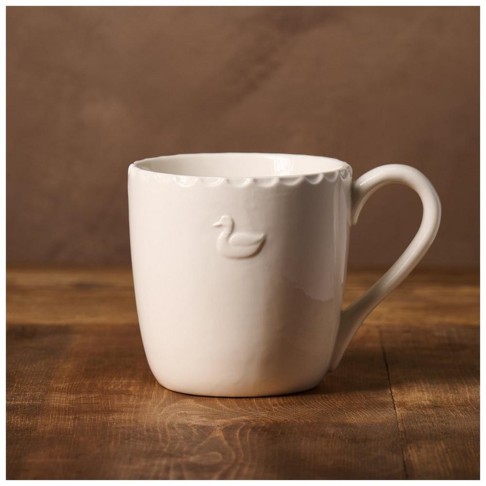 Kinkeeping White Duck Icon Scalloped Ceramic Mug