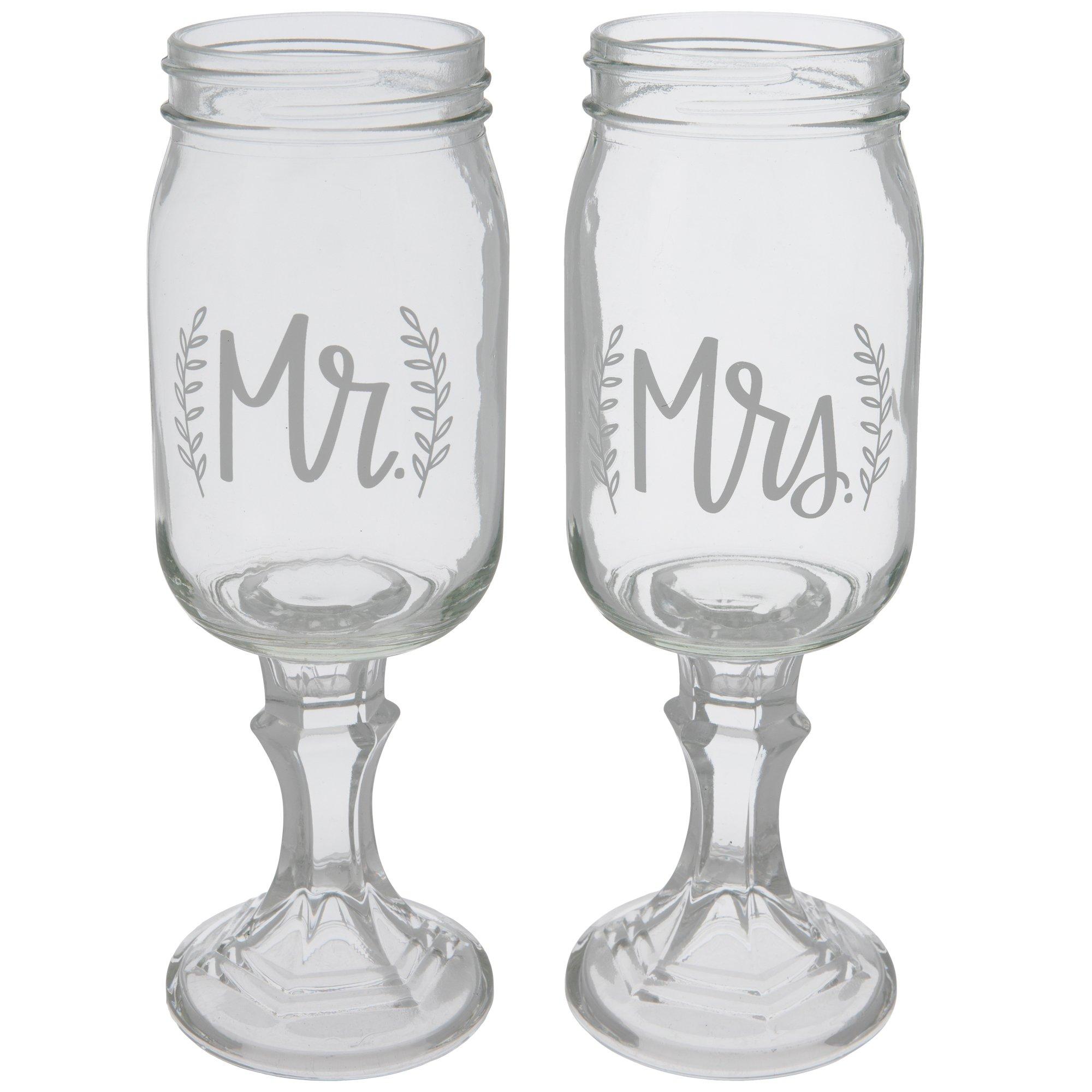 Bridal Mason Jar Glasses, 1 Pair Mr & Mrs Personalized Etched Mason Jar Mugs,  Etched Mason Jar Glasses 