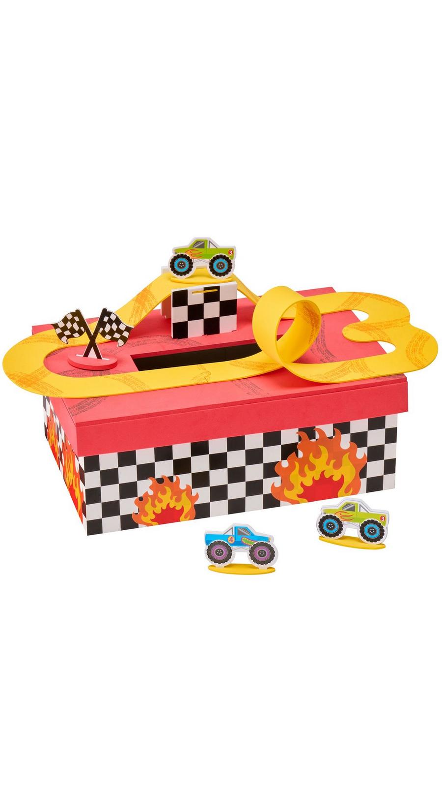 希少！REBECCA コンサートポストカードとパッチセット新品未開封品！ Monster Truck Valentine Box Craft Kit | Hobby Lobby | 5592316