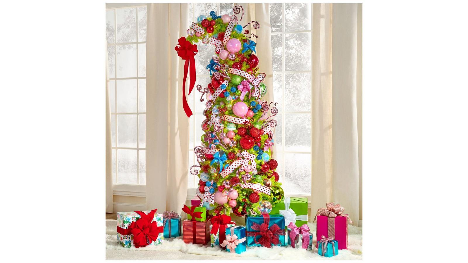 The John Deere X758 lawn mower: In a different league | Fortune, image size:1600x900