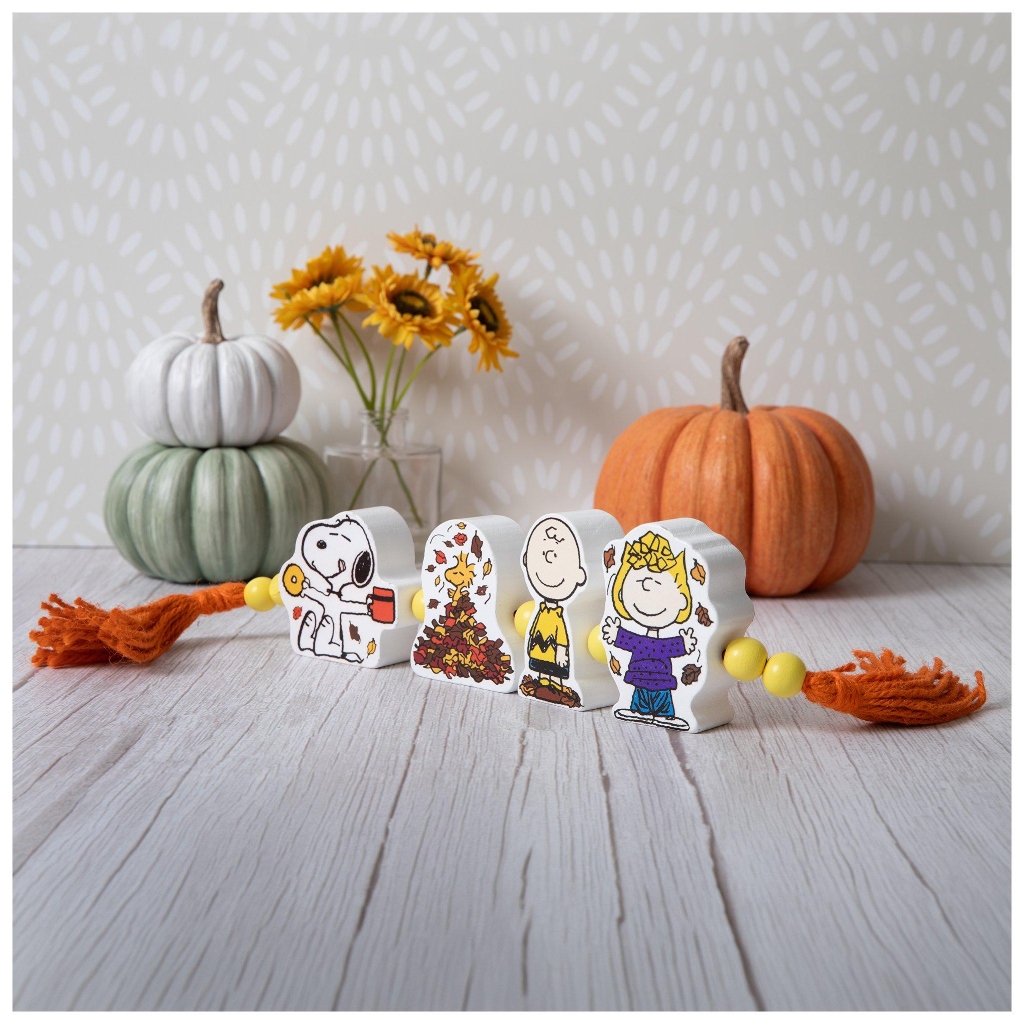 置物 Peanuts&Co Wall hanging Masa Sculp WTAPS Peanuts Tassel Wood Decor | Hobby Lobby | 6412399