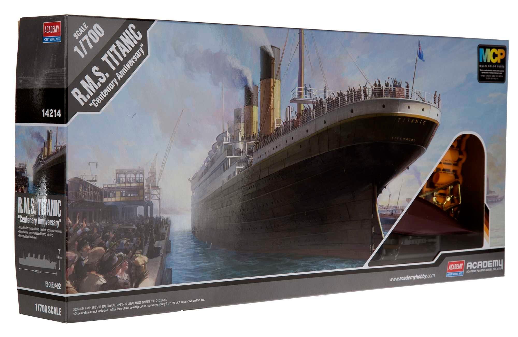 Plastic sales titanic toy