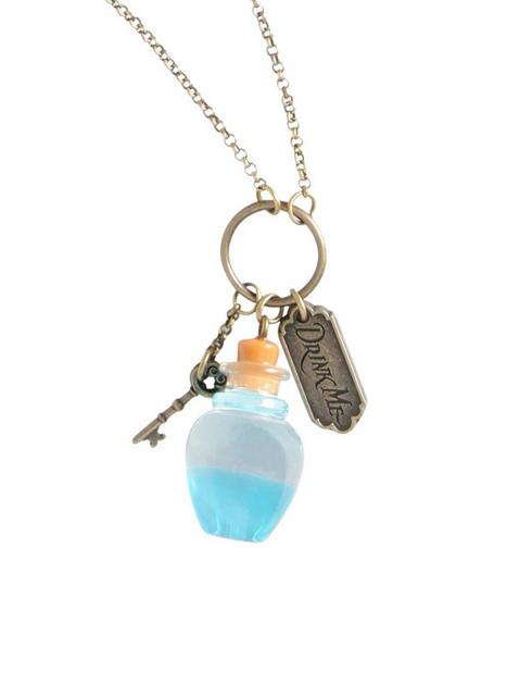 Disney Alice in Wonderland Q-pot. Drink Me Necklace Accessories