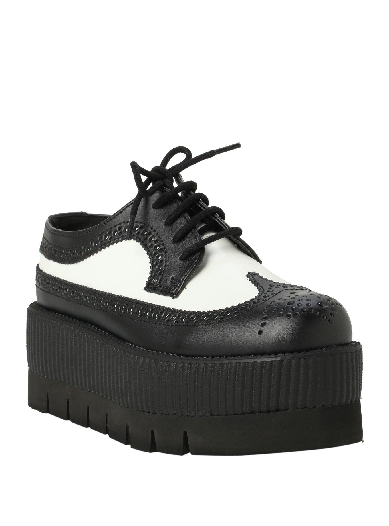 Tuk wingtip clearance creepers