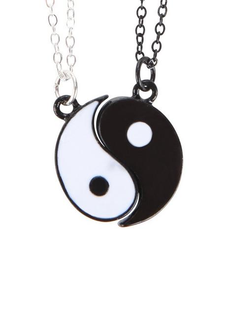 Lovesick Yin Yang Best Friend Necklace Set Hot Topic 