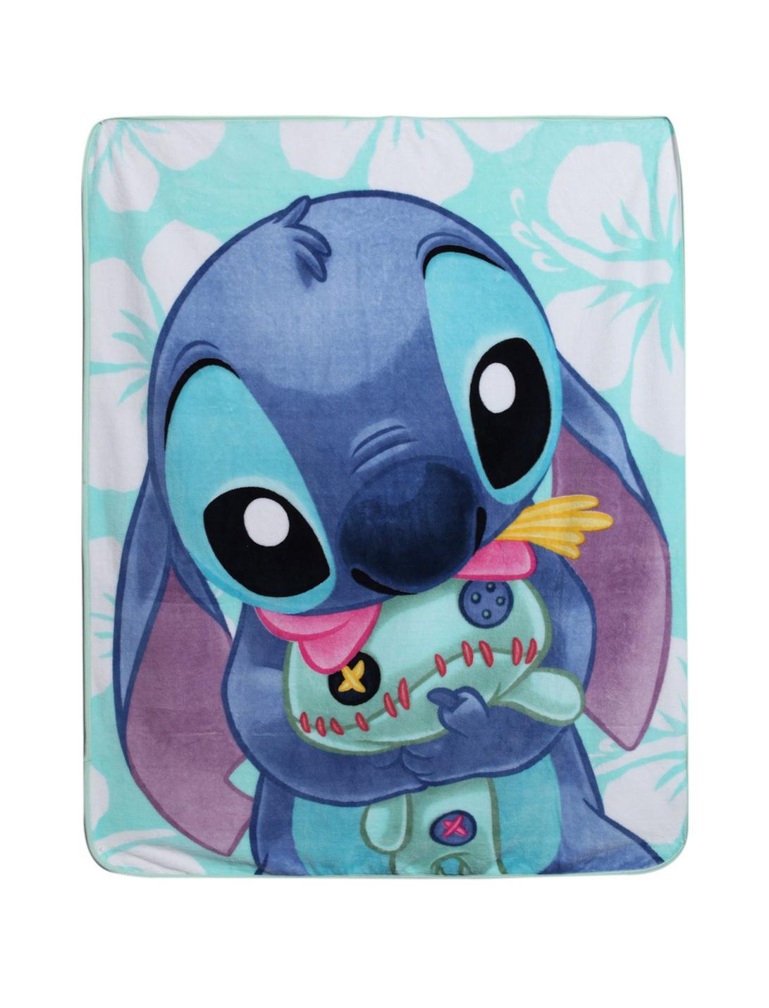 Disney Lilo & Stitch Scrump Hug Comfy Throw, , hi-res