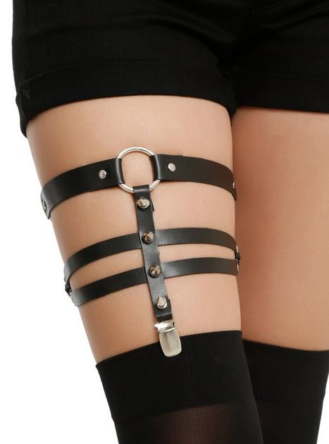 Spiked O Ring Garter Leg Belt Hot Topic