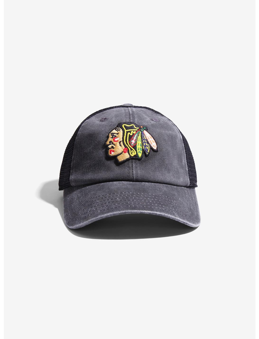 Chicago Blackhawks Mesh Raglan Hat, , hi-res