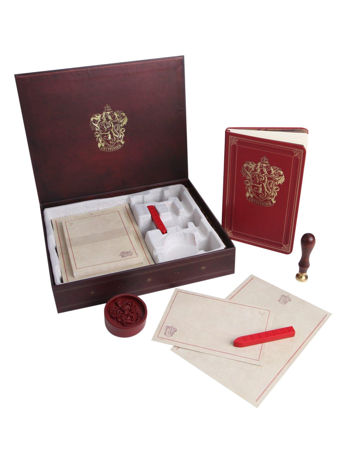 Harry Potter Gryffindor Deluxe Stationery Set, , hi-res