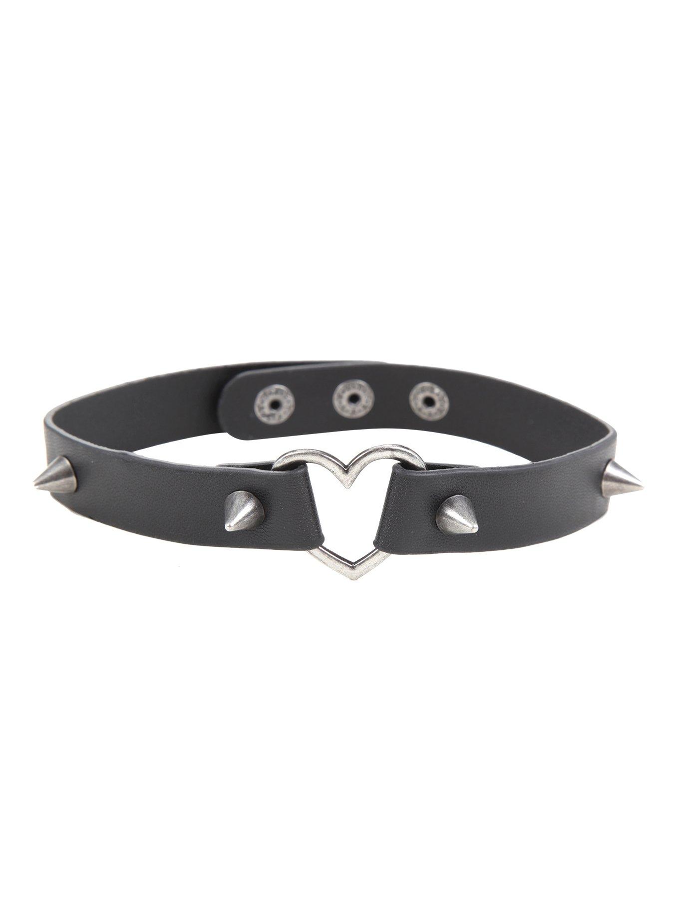 kapitalisme Udsøgt Omvendt Black Faux Leather Heart Choker | Hot Topic