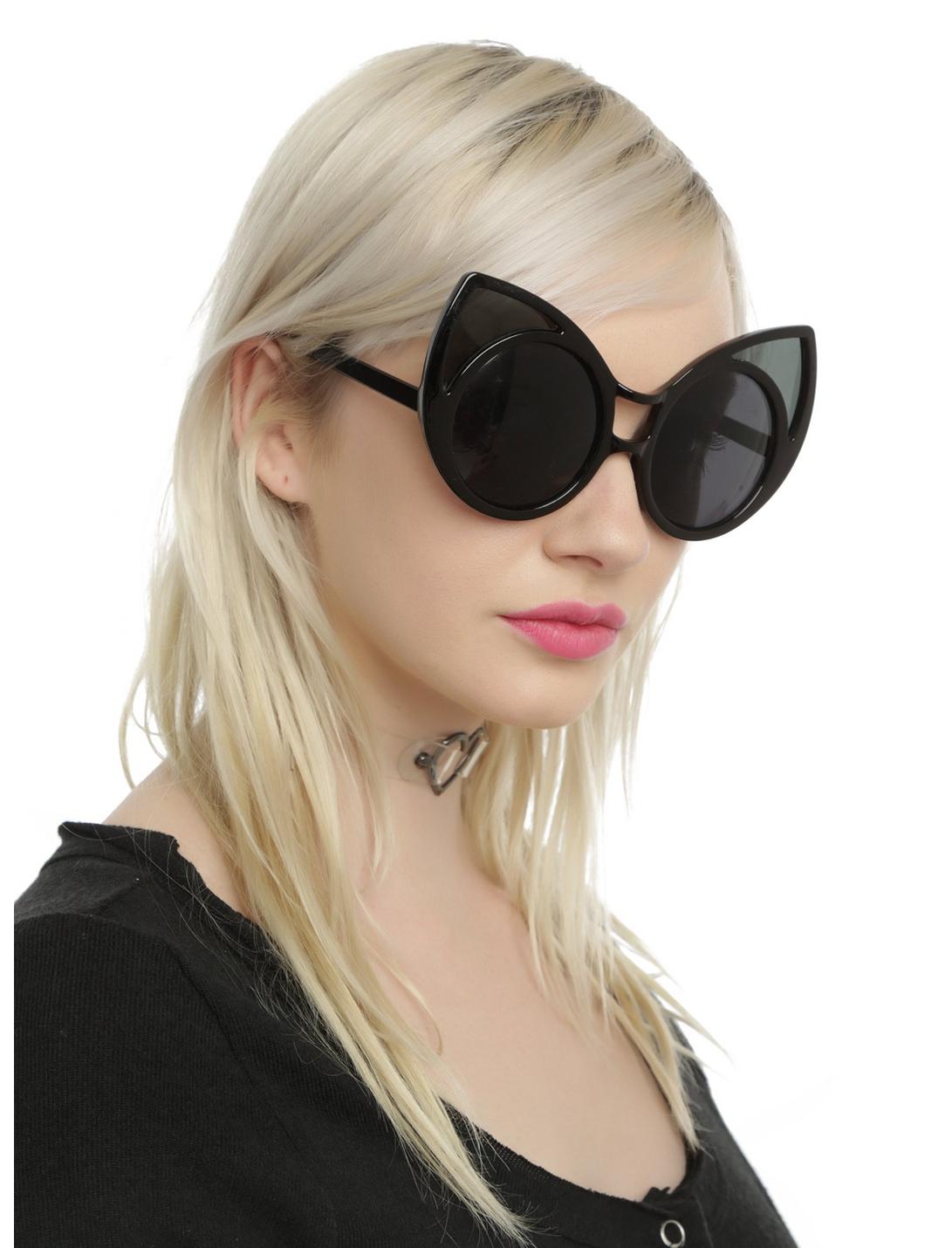 Black Cat Ear Round Sunglasses, , hi-res
