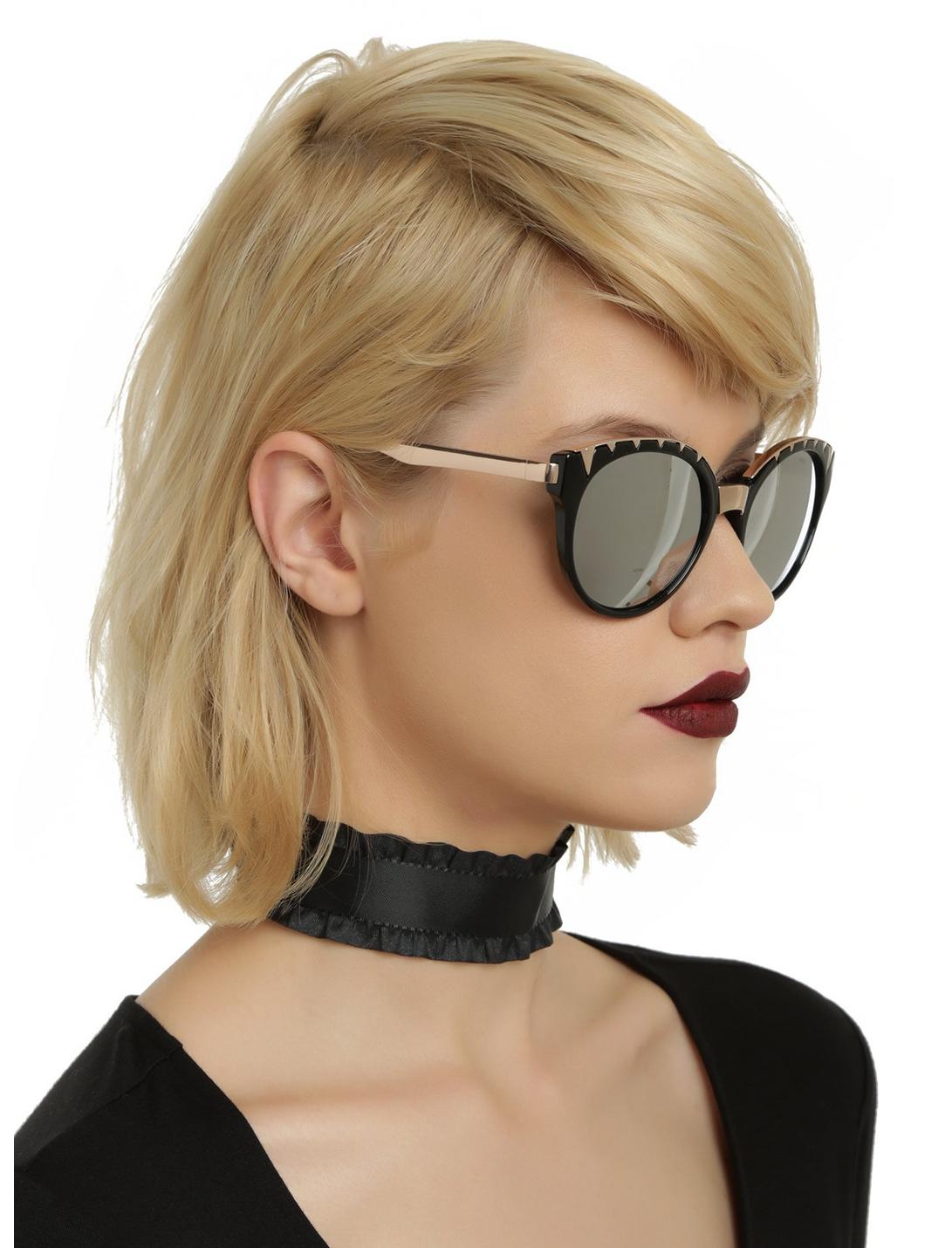 Black Gold Accent Cat Eye With Mirror Lens Sunglasses, , hi-res