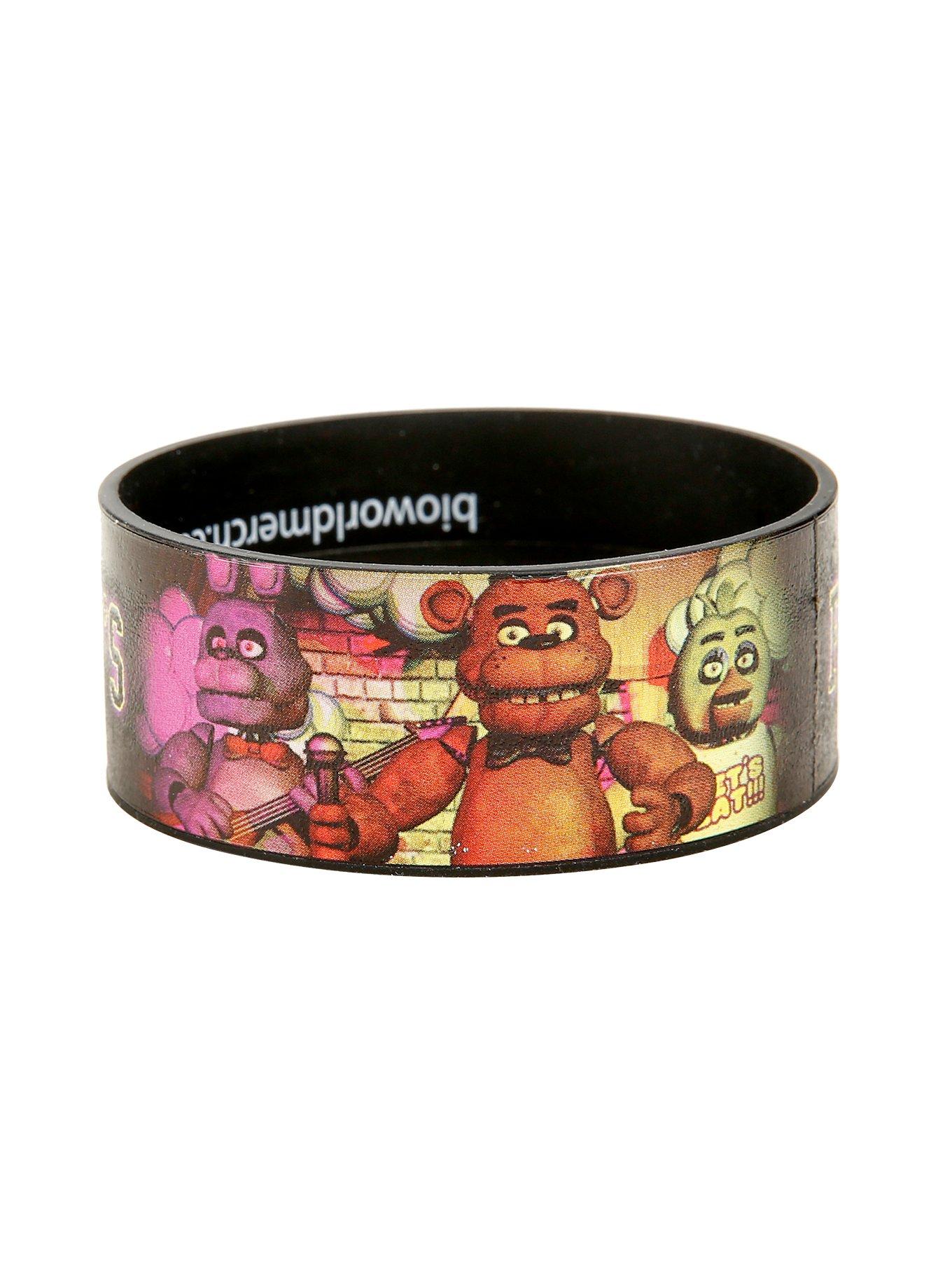FIVE NIGHTS AT FREDDY'S Black Silicone Bracelet and WATER BOTTLE