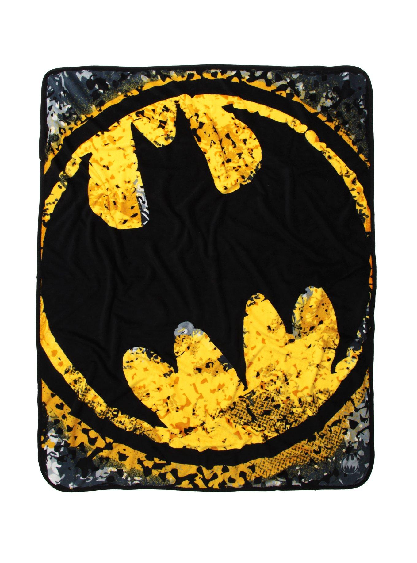 DC Comics Batman Bat Signal Throw Blanket, , hi-res