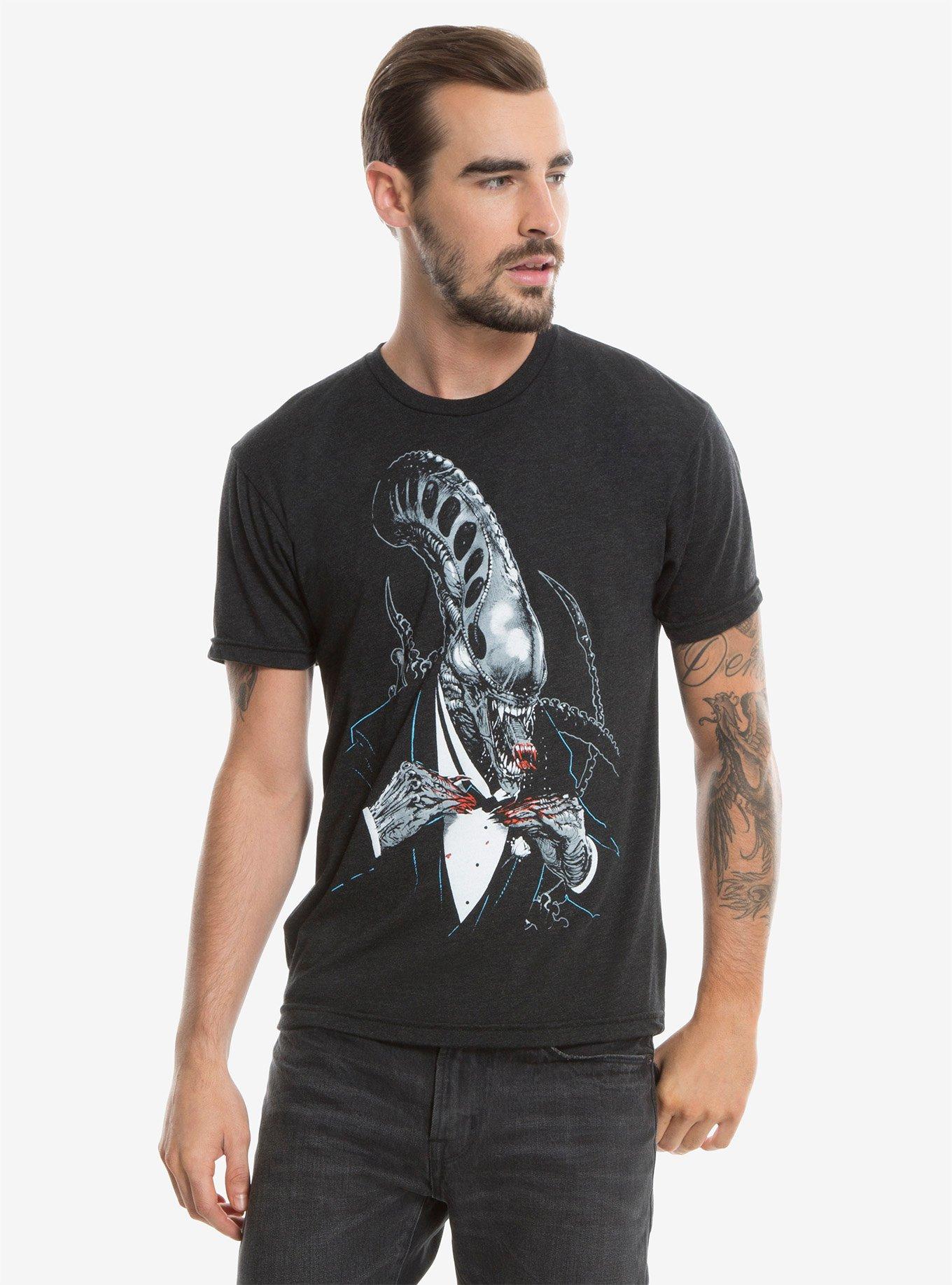 Alien Dressed To Kill T-Shirt, BLACK, hi-res