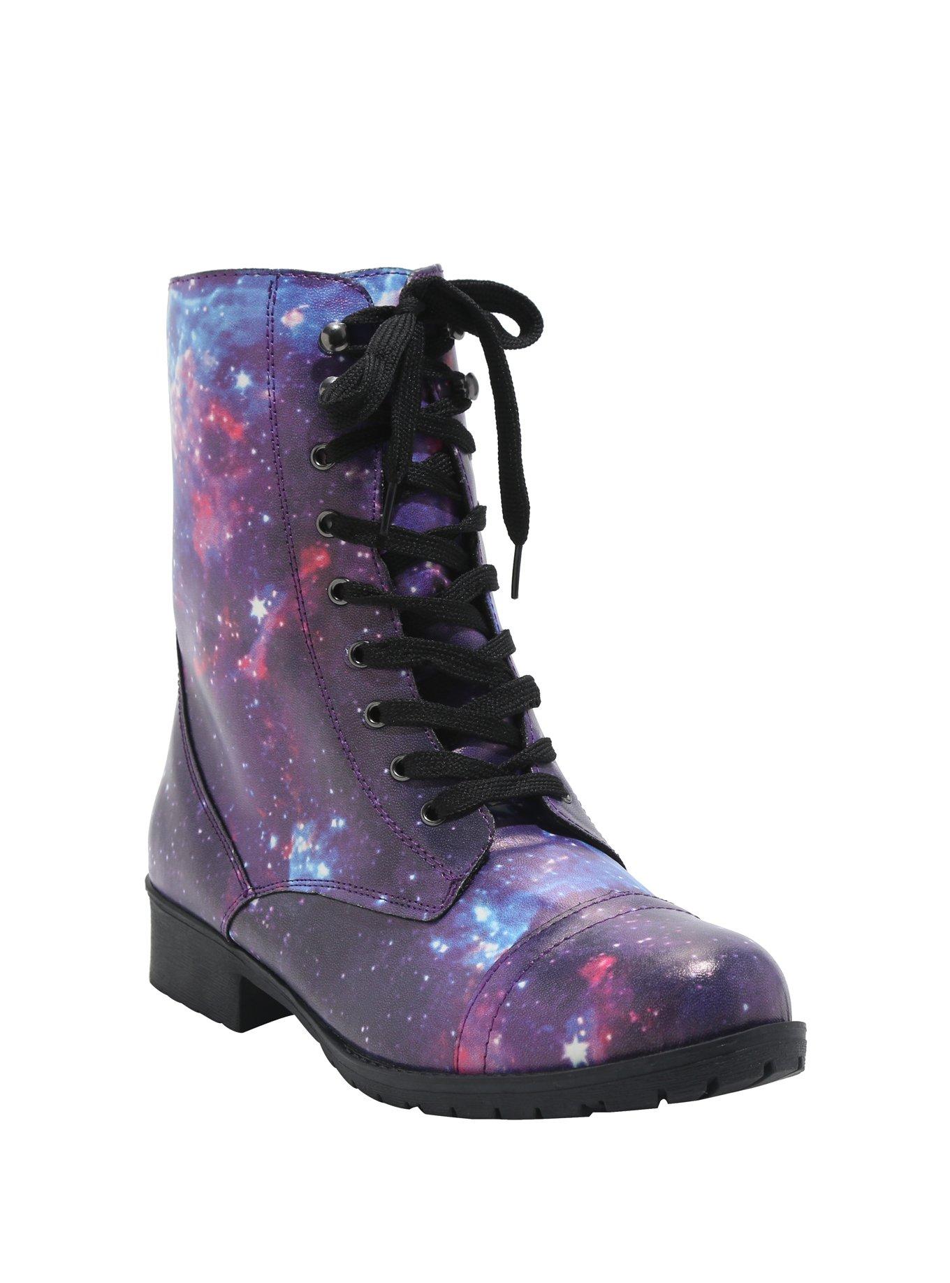 Boots 2025 hot topic