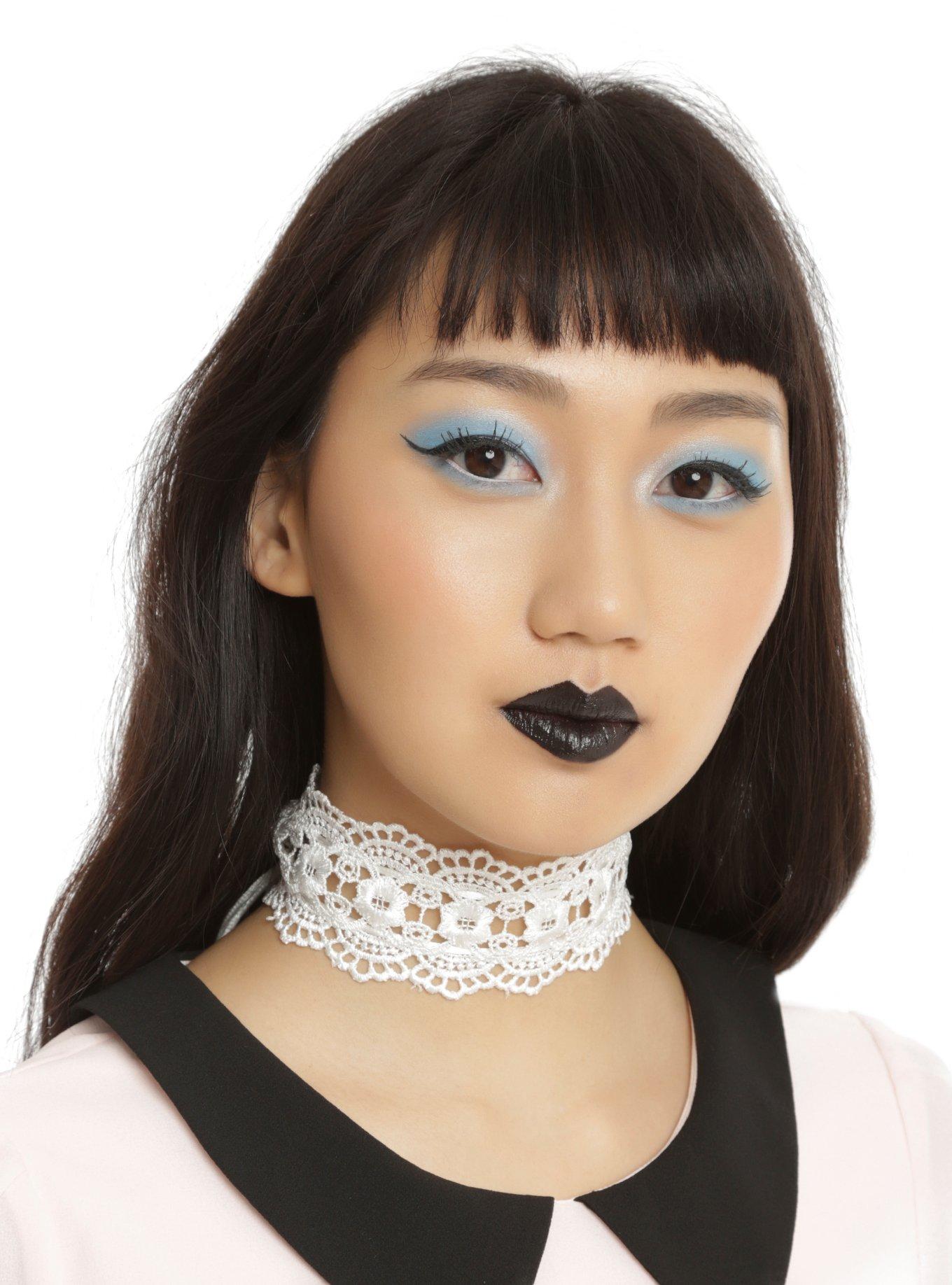 Blackheart White Lace Ribbon Tie Choker, , hi-res