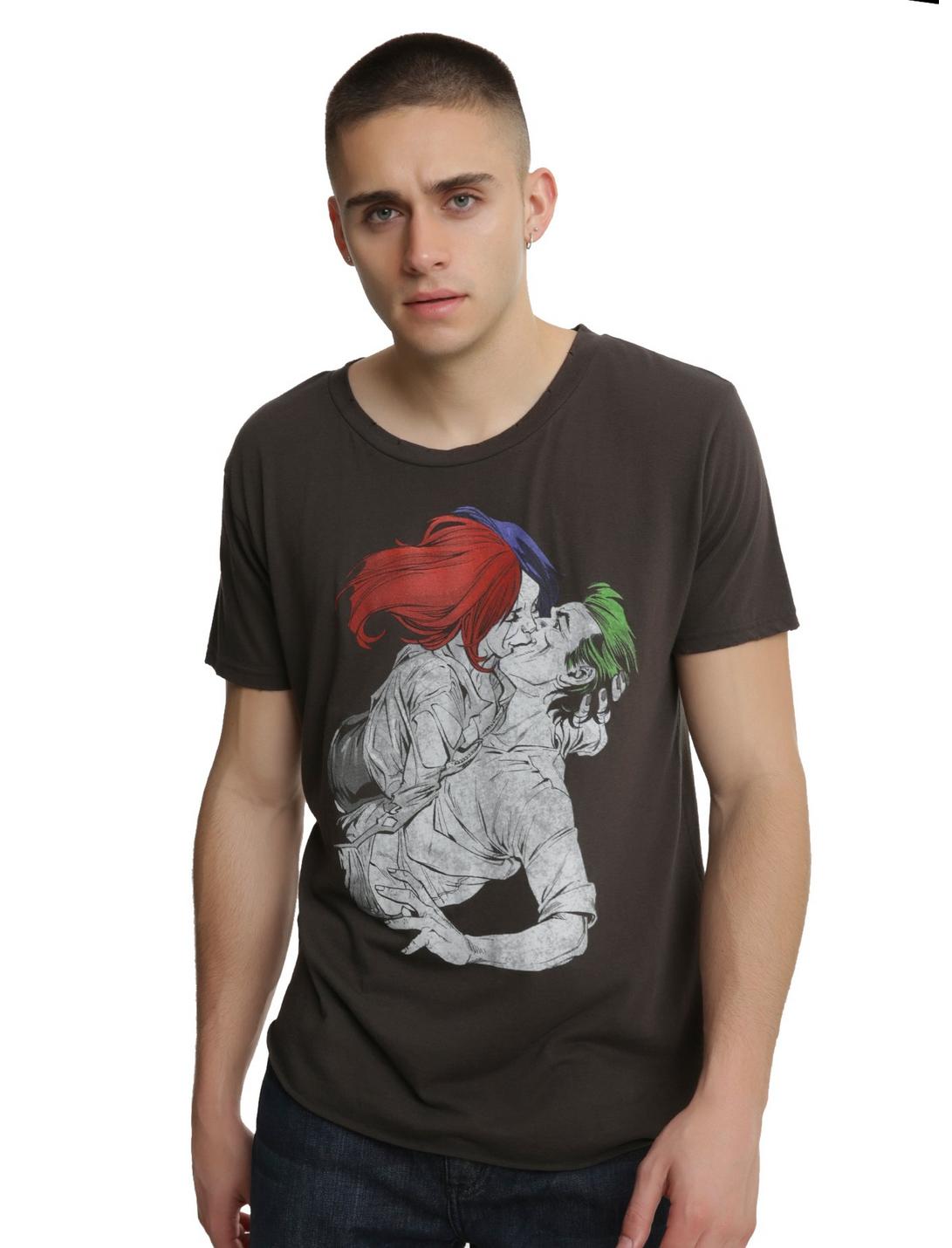 DC Comics Harley Quinn Kissing Joker Distressed T-Shirt, BLACK, hi-res