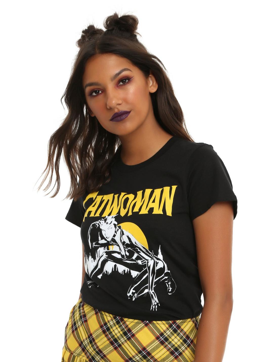 DC Comics Catwoman Comic Skyline T-Shirt, BLACK, hi-res