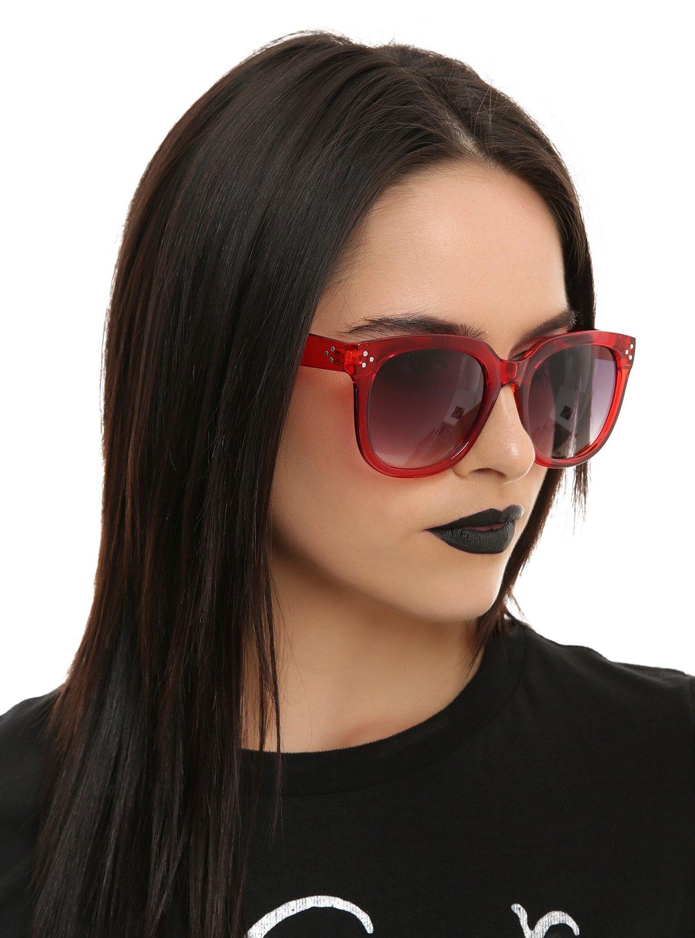 Red Plastic Round Sunglasses, , hi-res