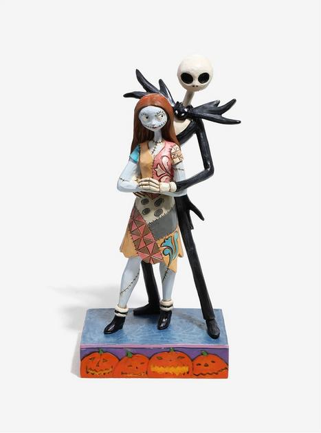 The Nightmare Before Christmas Jack And Sally Embrace Resin Figure ...