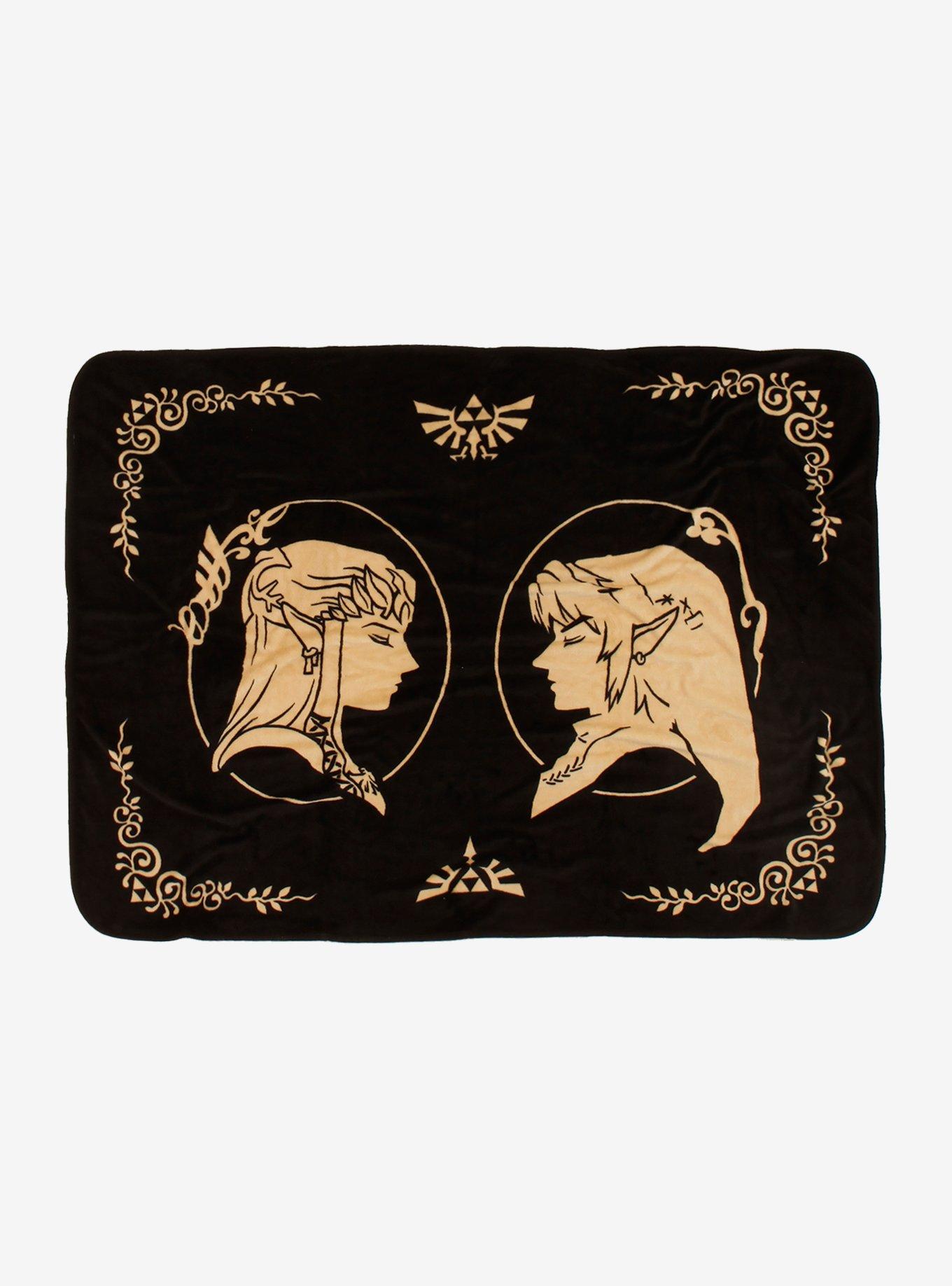 Nintendo The Legend Of Zelda Portrait Throw Blanket, , hi-res