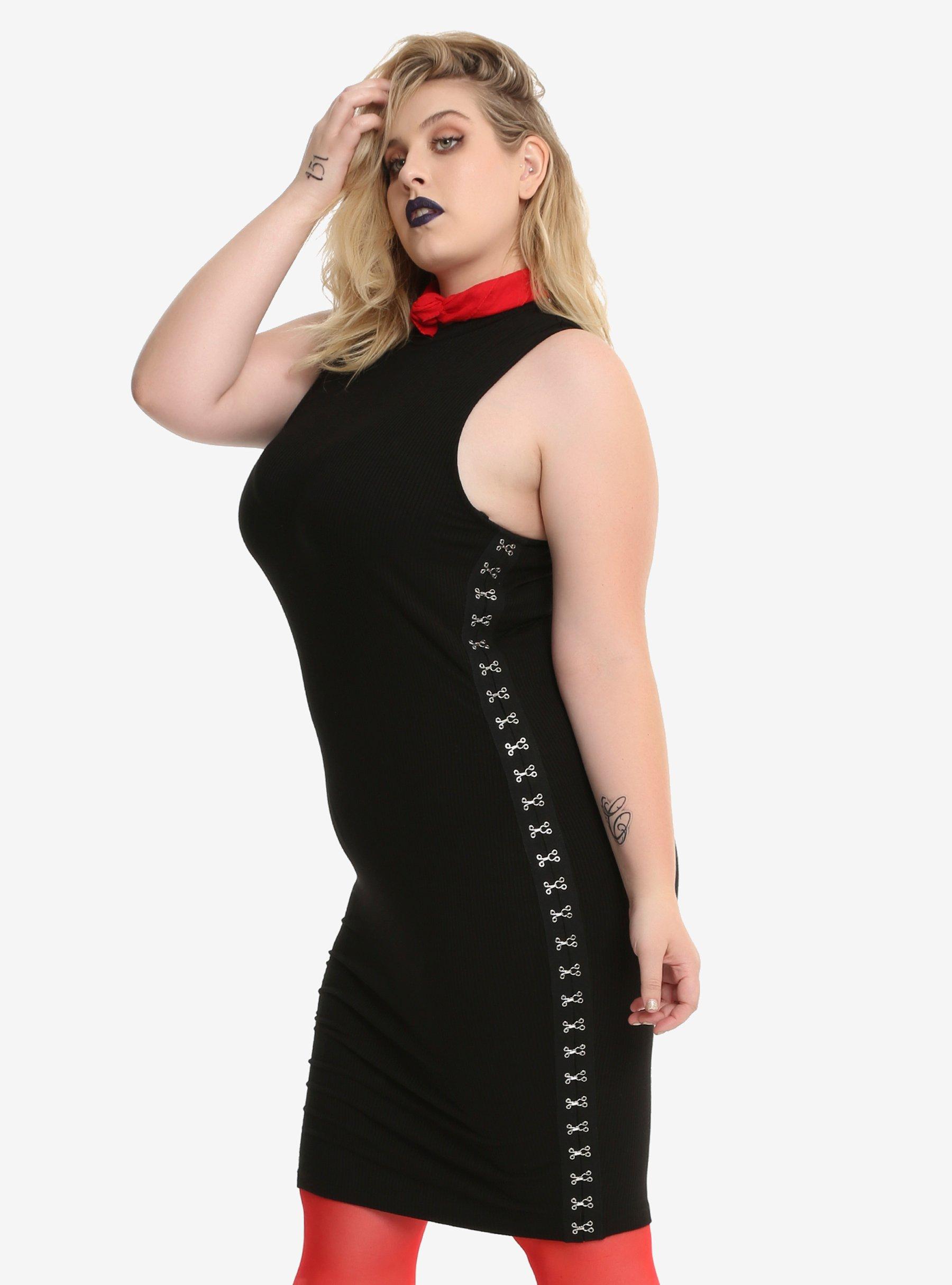 Black Hook & Eye Bodycon Dress Plus Size, BLACK, hi-res