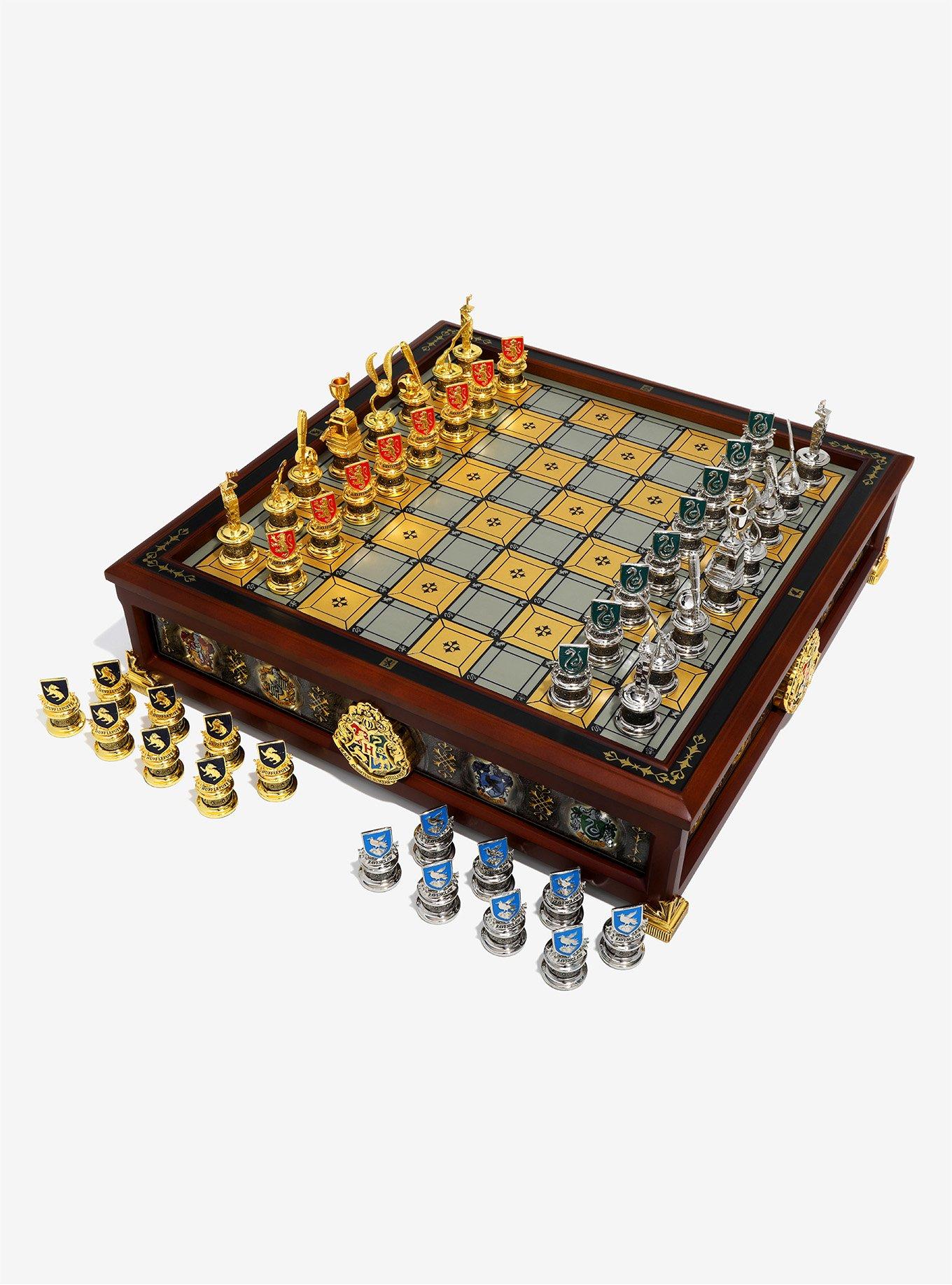 XADREZ DO WINDOWS 7 - Pesquisa Google  Chess set, Harry potter chess set,  Harry potter chess